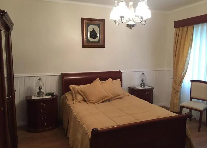 לינה וארוחת בוקר Vivenda Garcia *