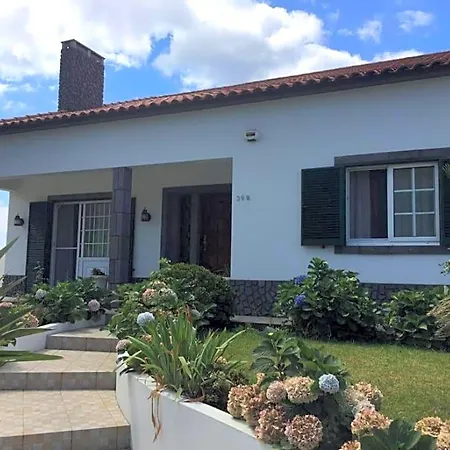 Vivenda Garcia Bed & Breakfast *